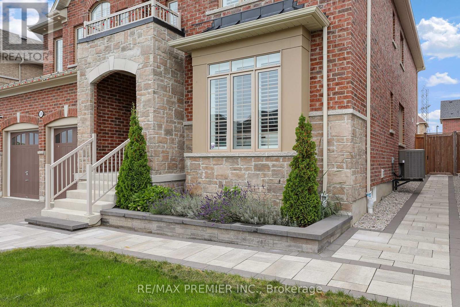 28 Samuel Crescent Property Photo 6