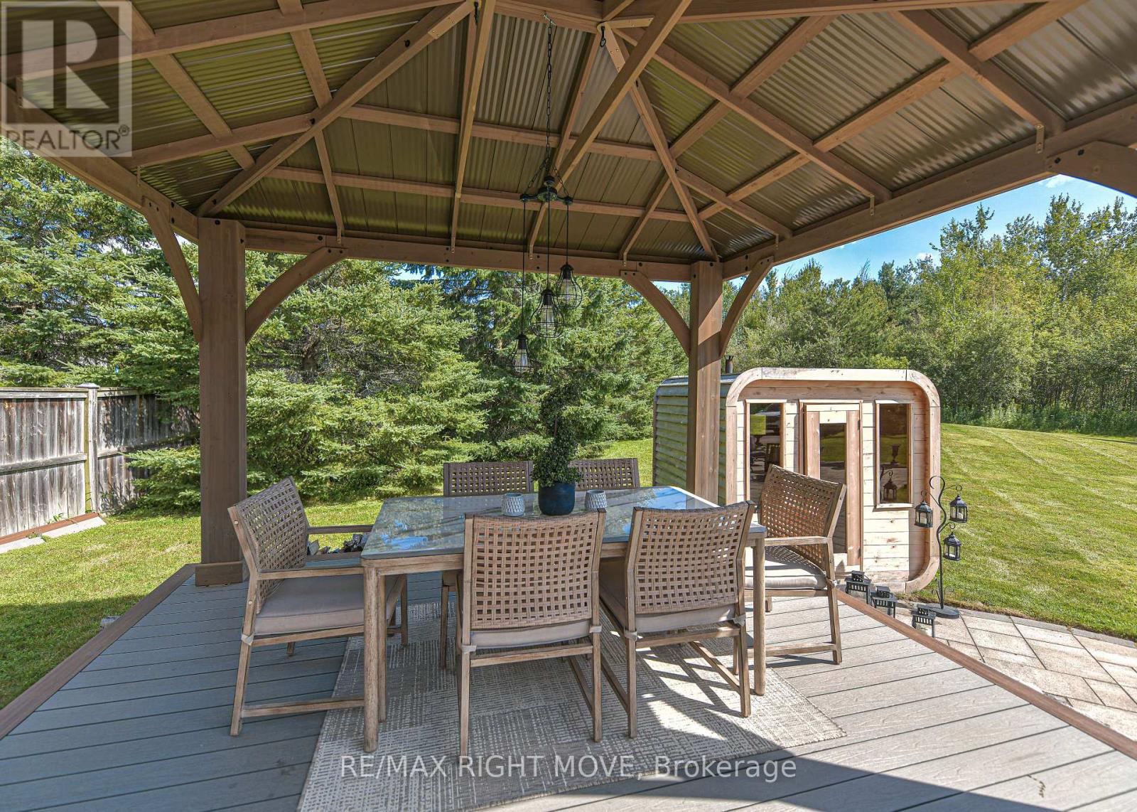 1043 Hurlwood Lane Property Photo 43