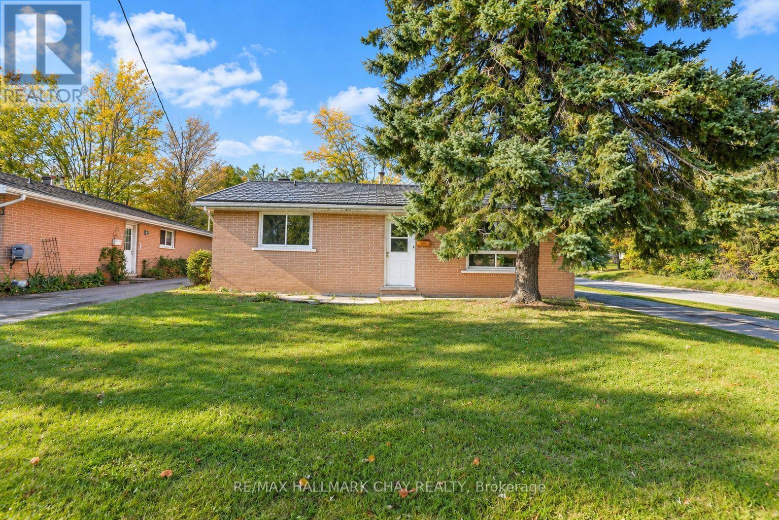 14 HEATH STREET Property Photo 1