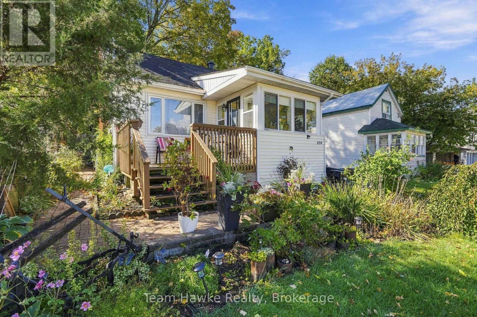 200 Fifth Street Property Photo 4