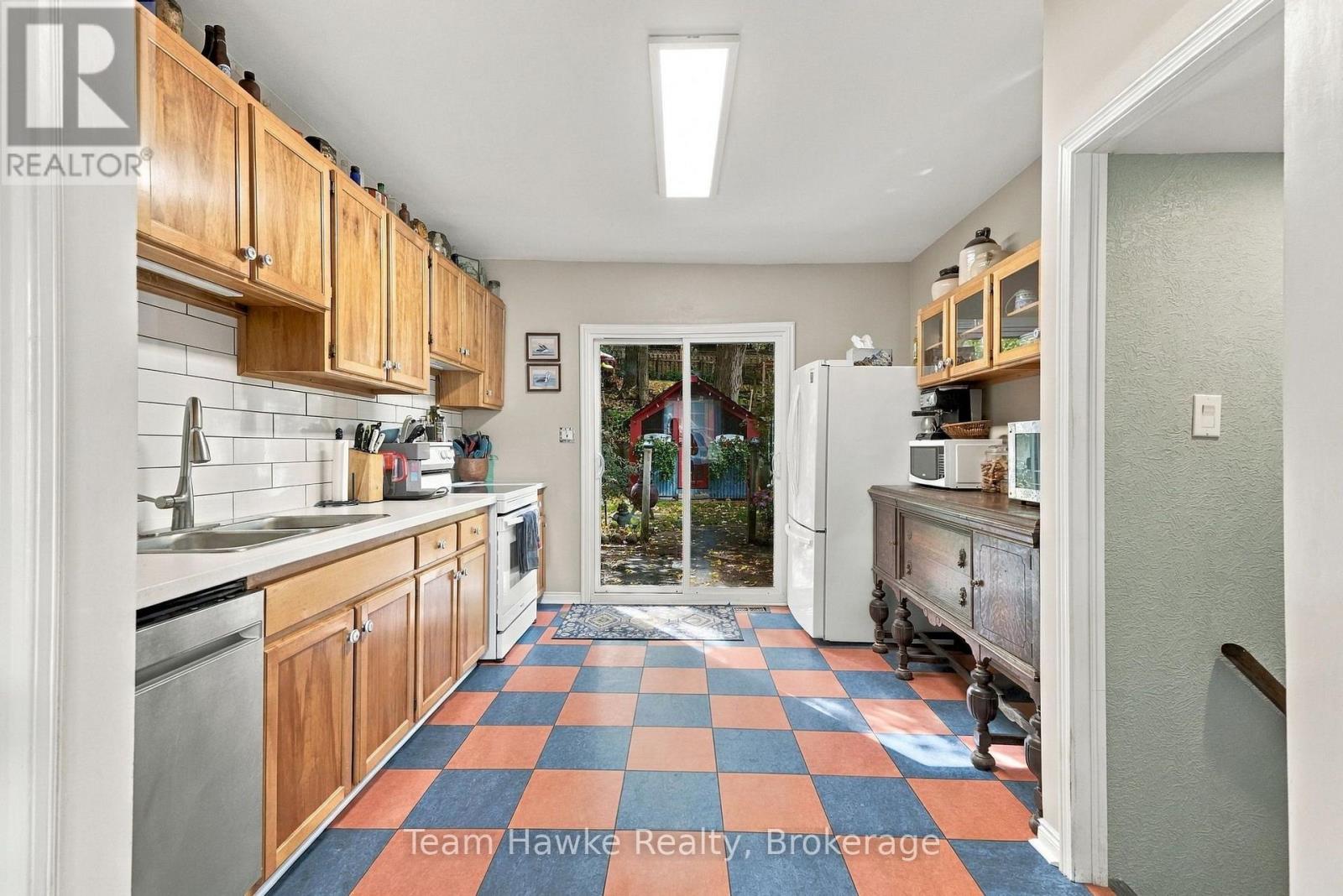 200 Fifth Street Property Photo 11