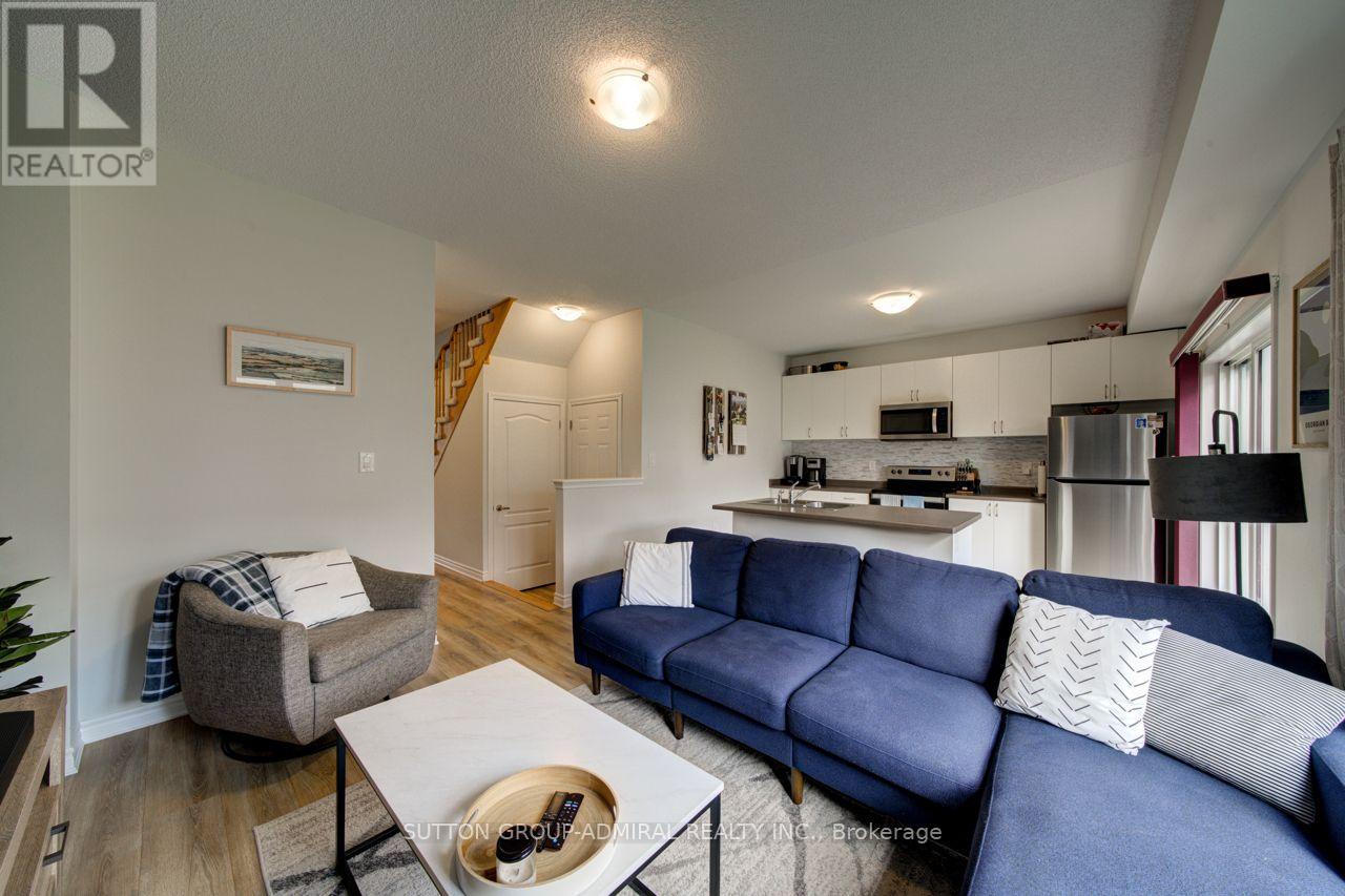 8 Catamaran Drive Property Photo 15