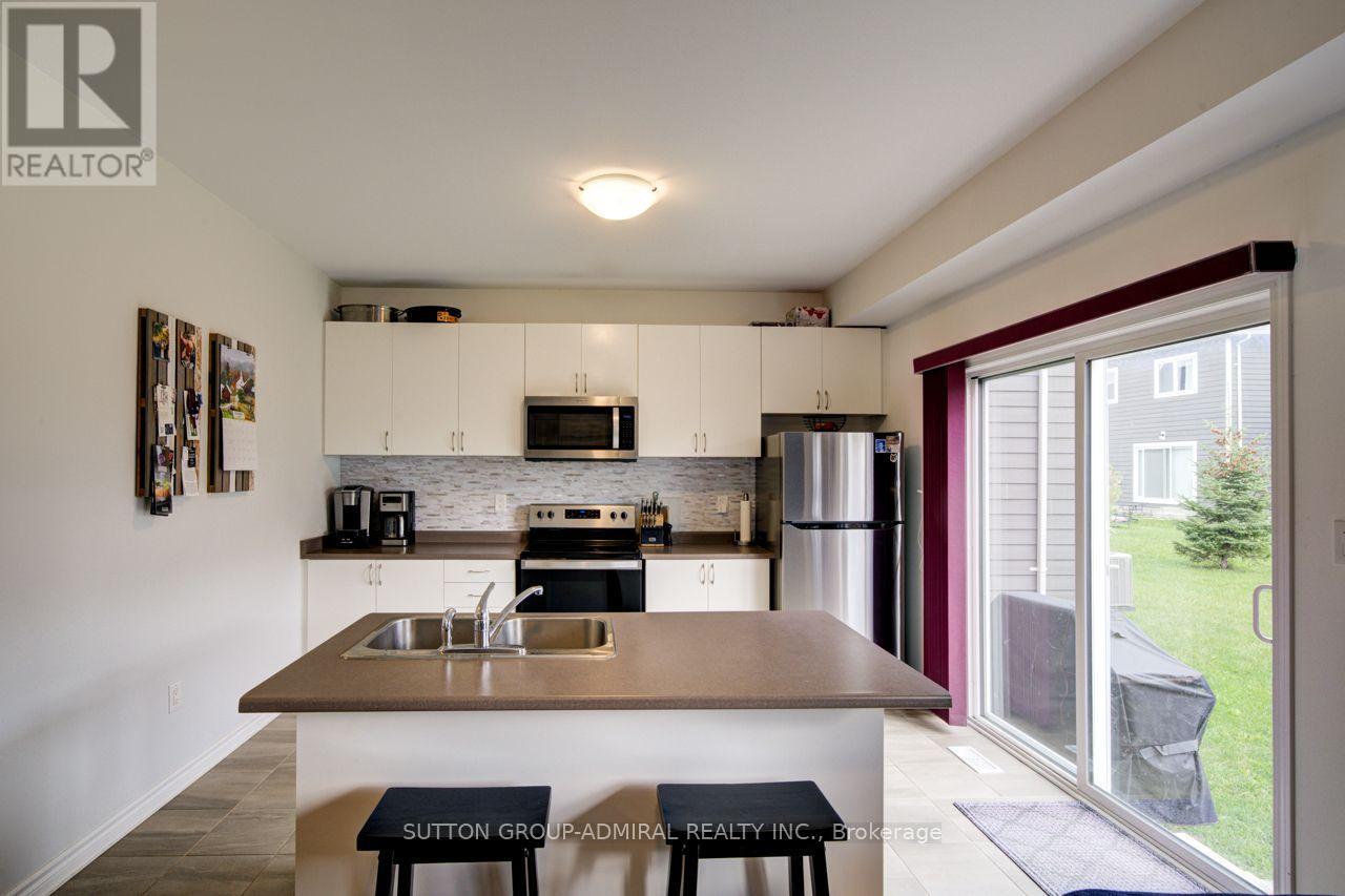 8 Catamaran Drive Property Photo 18