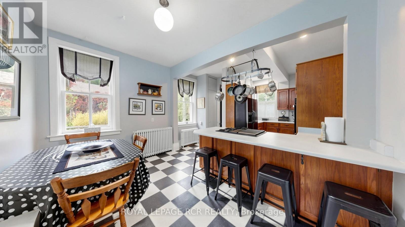 16 Blake Street Property Photo 14