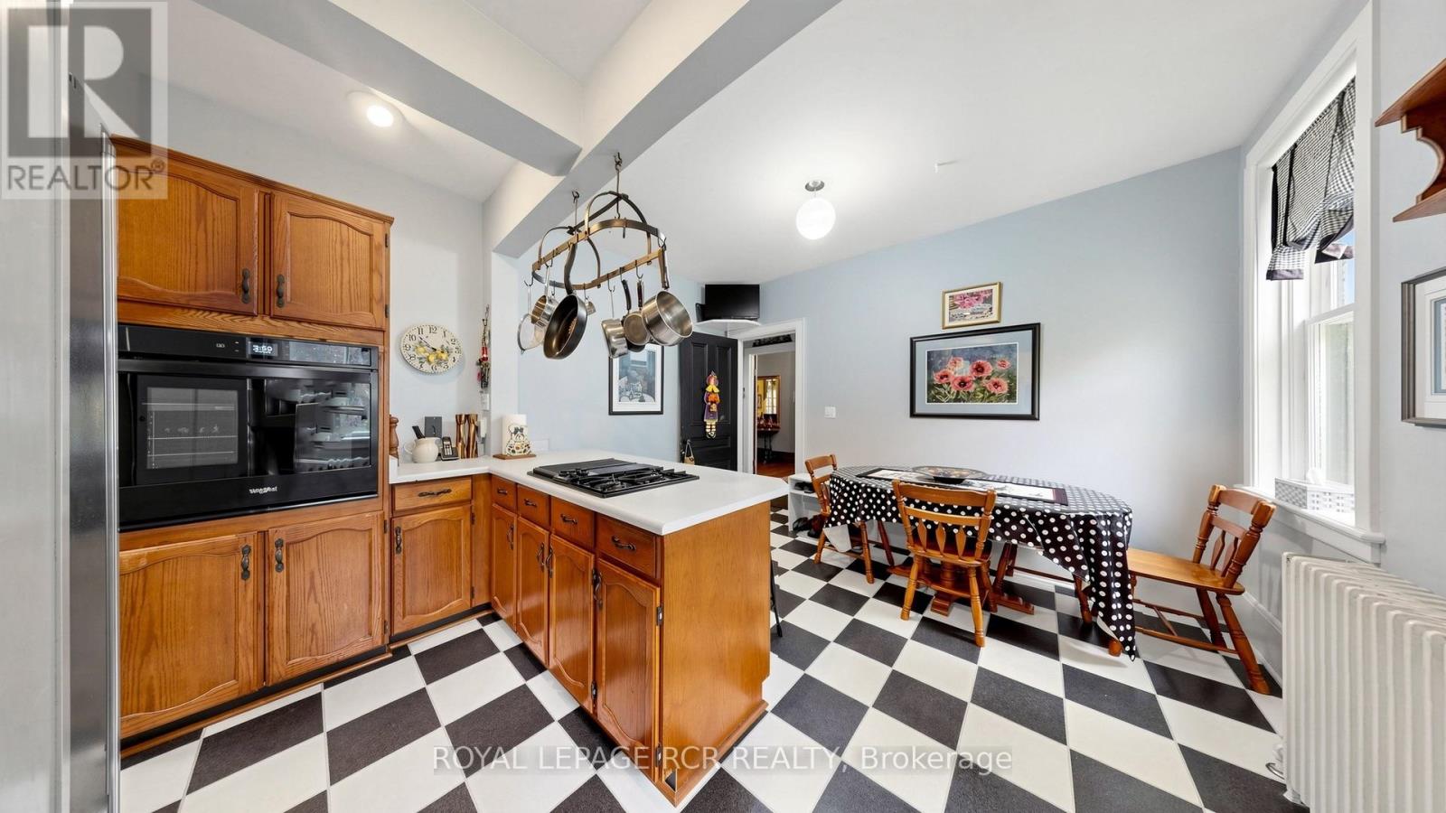 16 Blake Street Property Photo 16