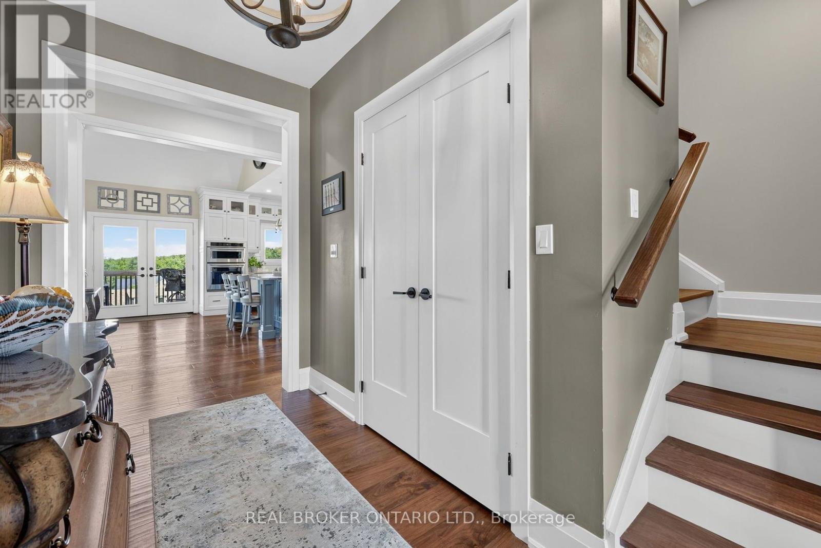 29 Thoroughbred Drive Property Photo 6