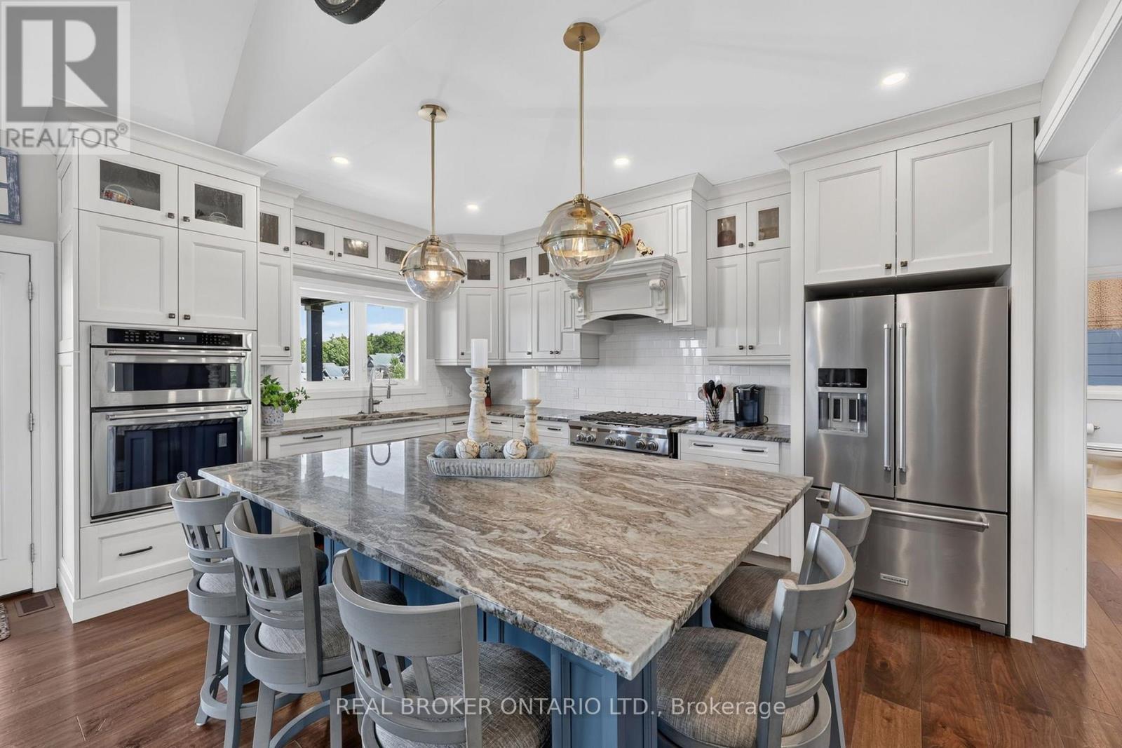 29 Thoroughbred Drive Property Photo 8