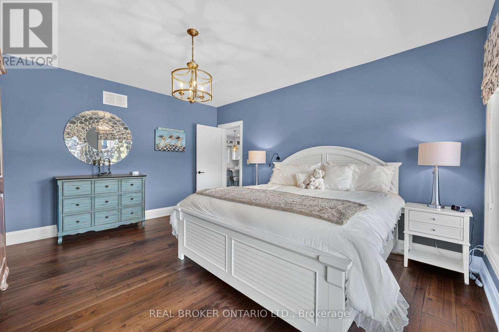 29 Thoroughbred Drive Property Photo 14