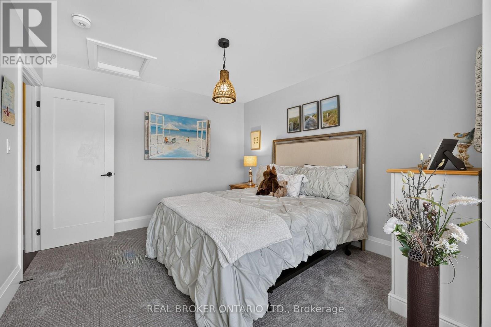 29 Thoroughbred Drive Property Photo 20