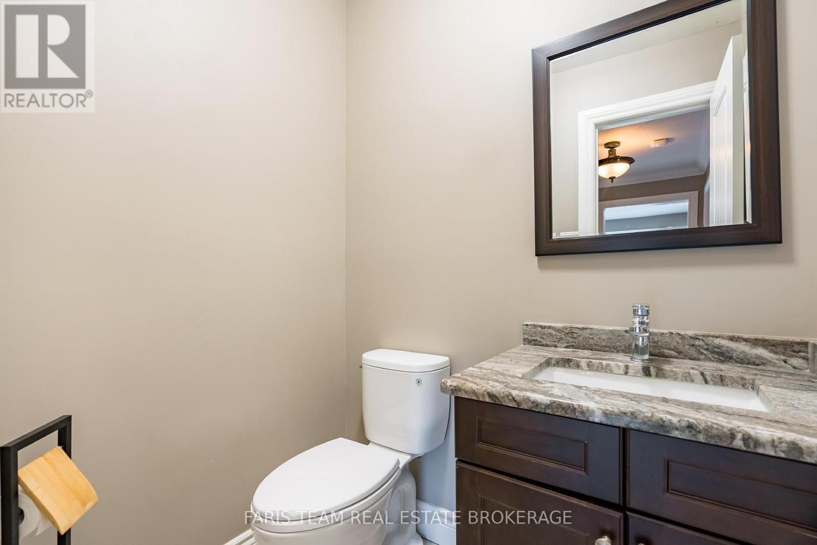 61 Oakridge Drive Property Photo 11