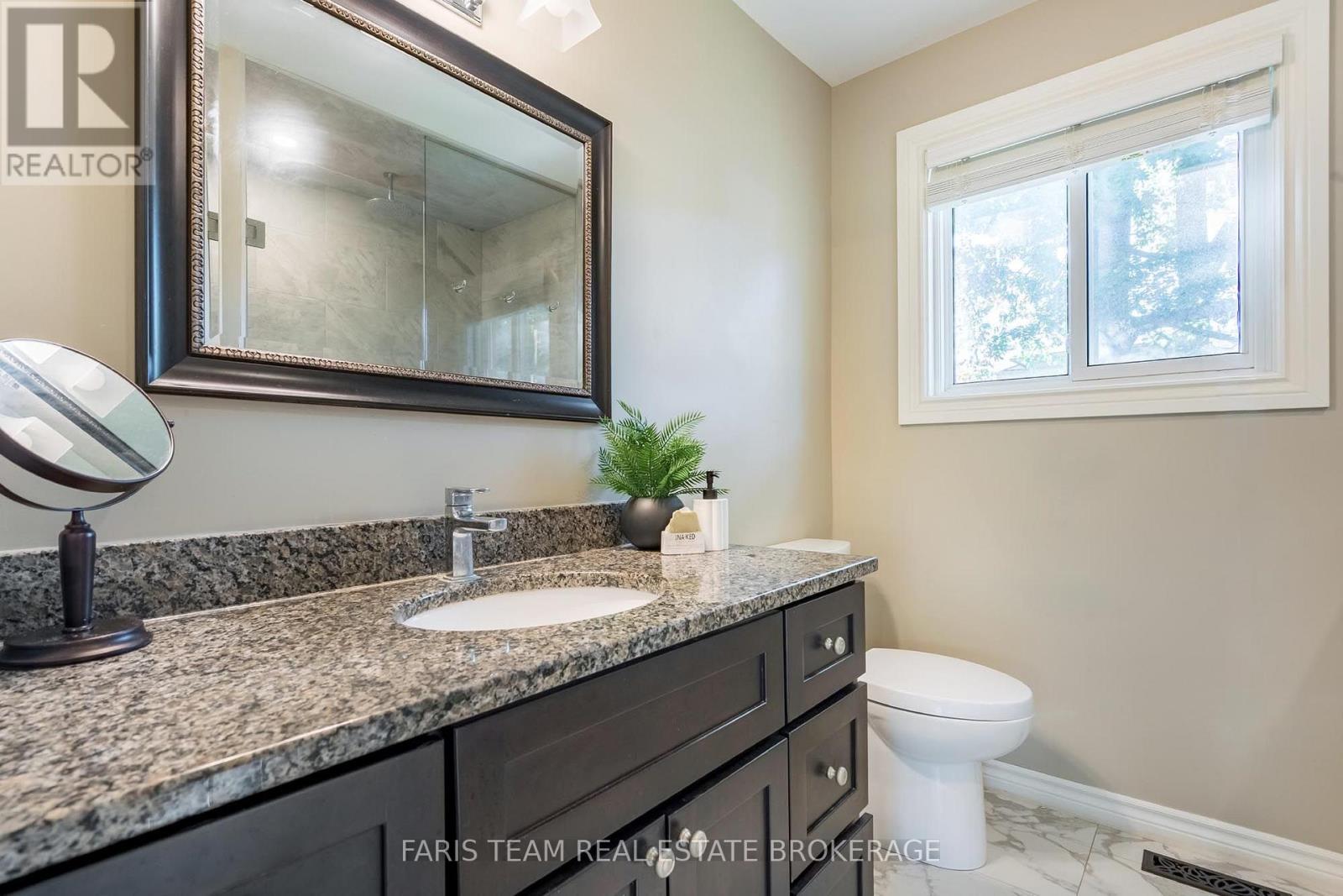 61 Oakridge Drive Property Photo 14