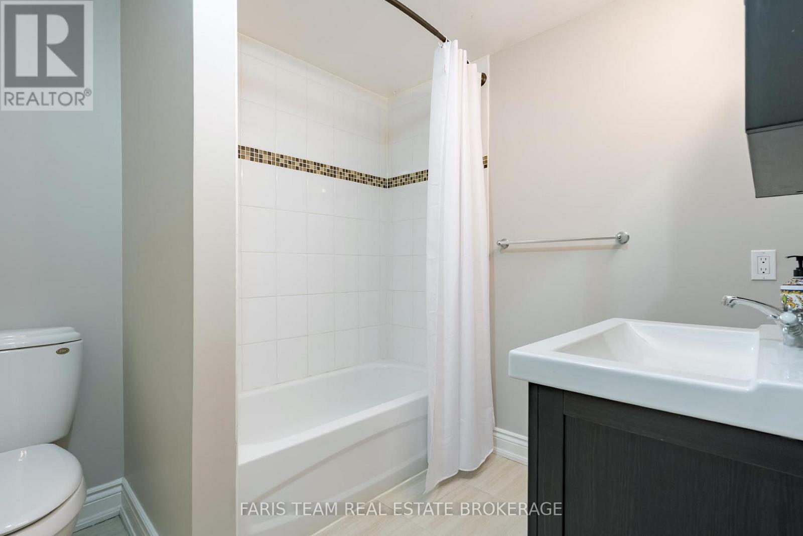 61 Oakridge Drive Property Photo 22