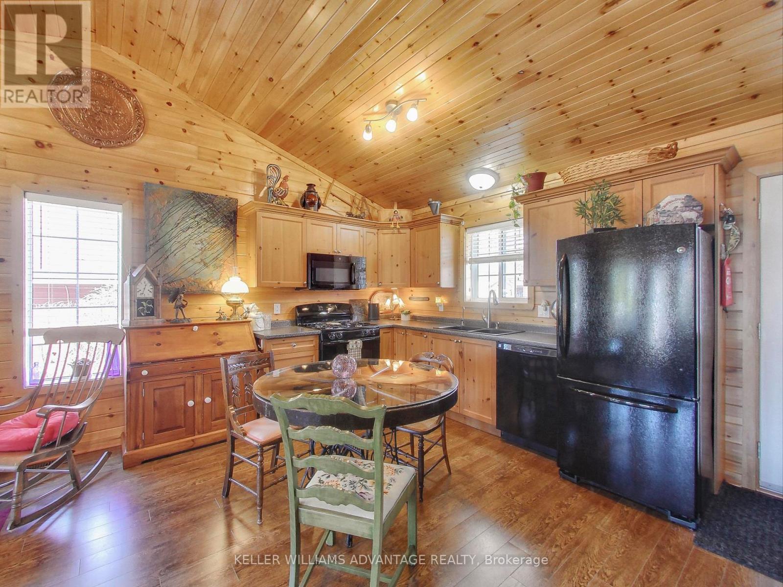 48 Madawaska Trail Property Photo 19