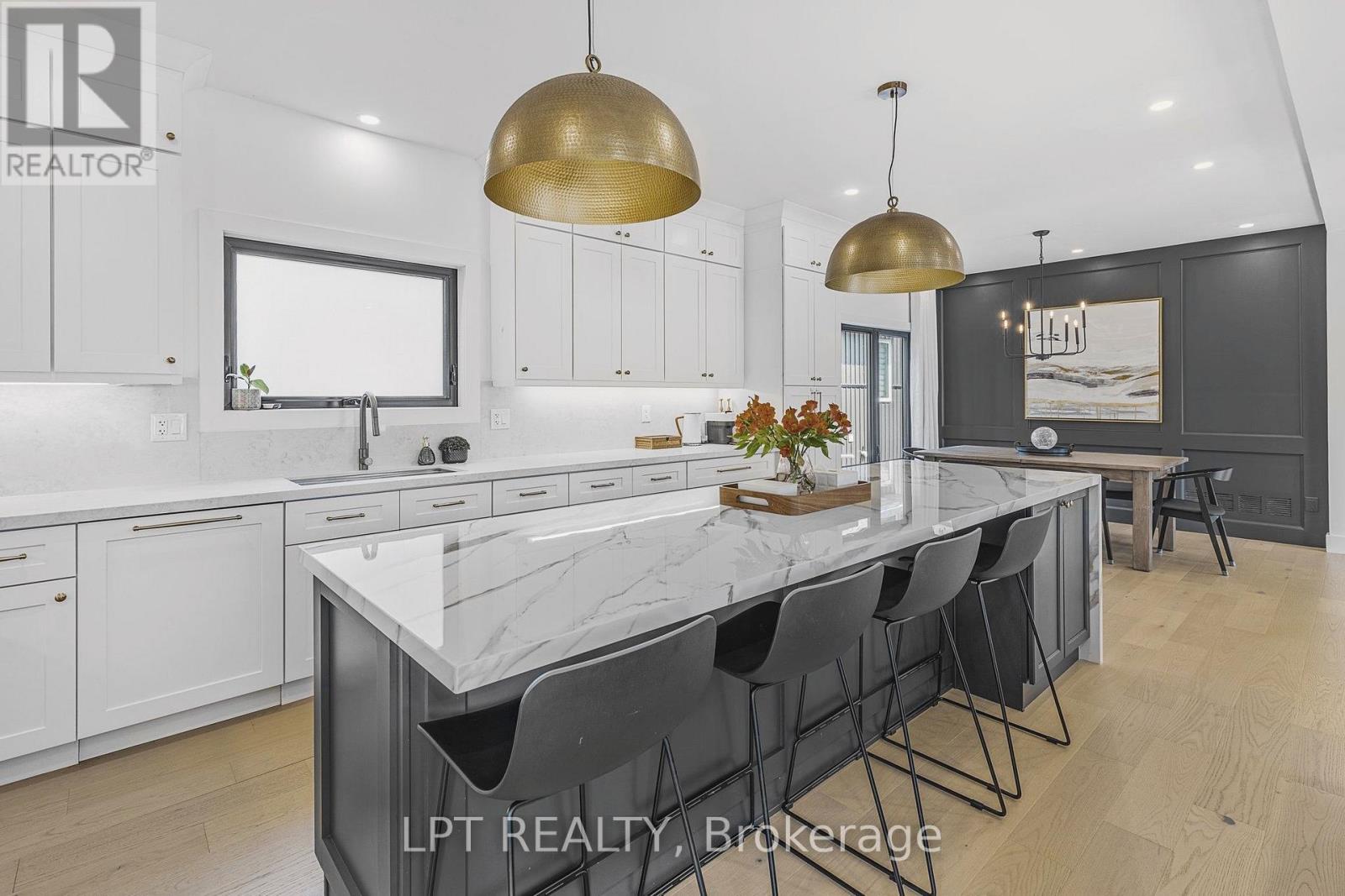 68 49th Street N Property Photo 10
