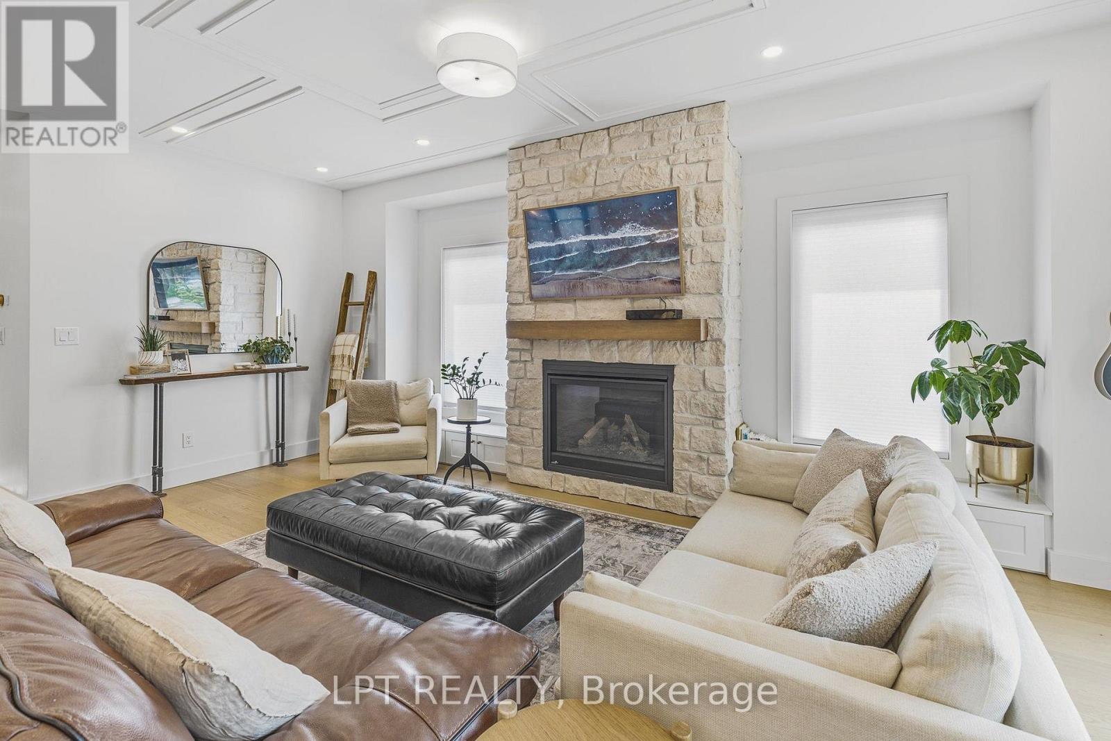 68 49th Street N Property Photo 11