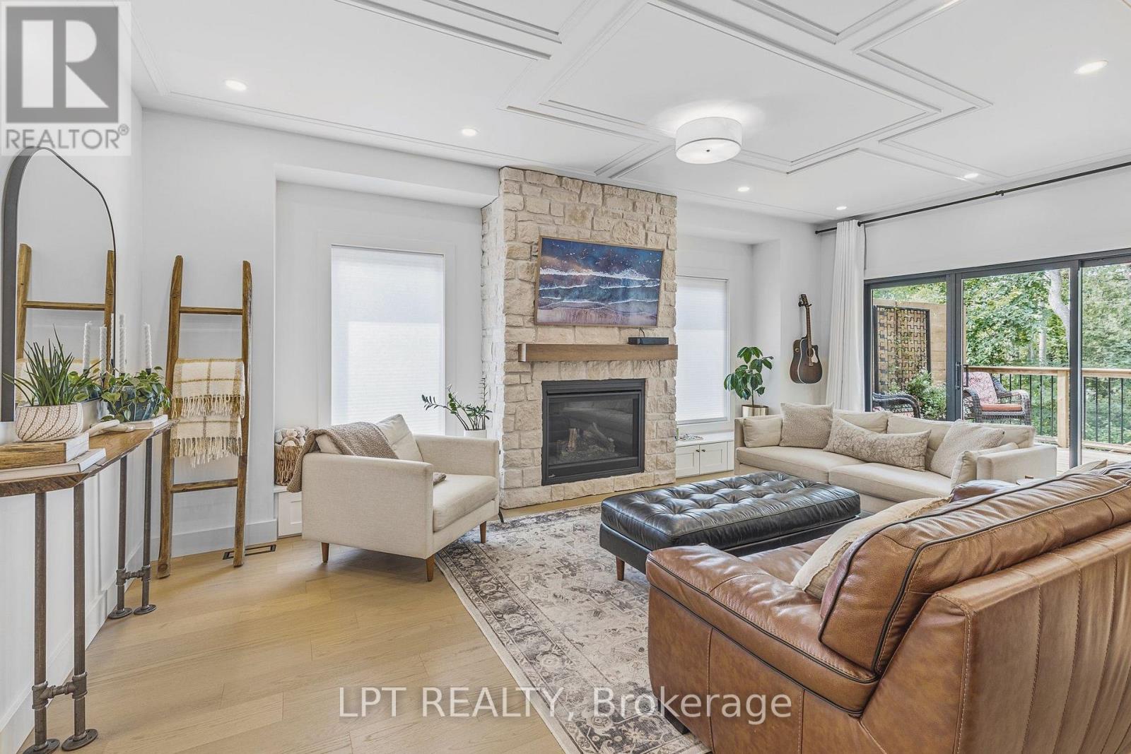 68 49th Street N Property Photo 12