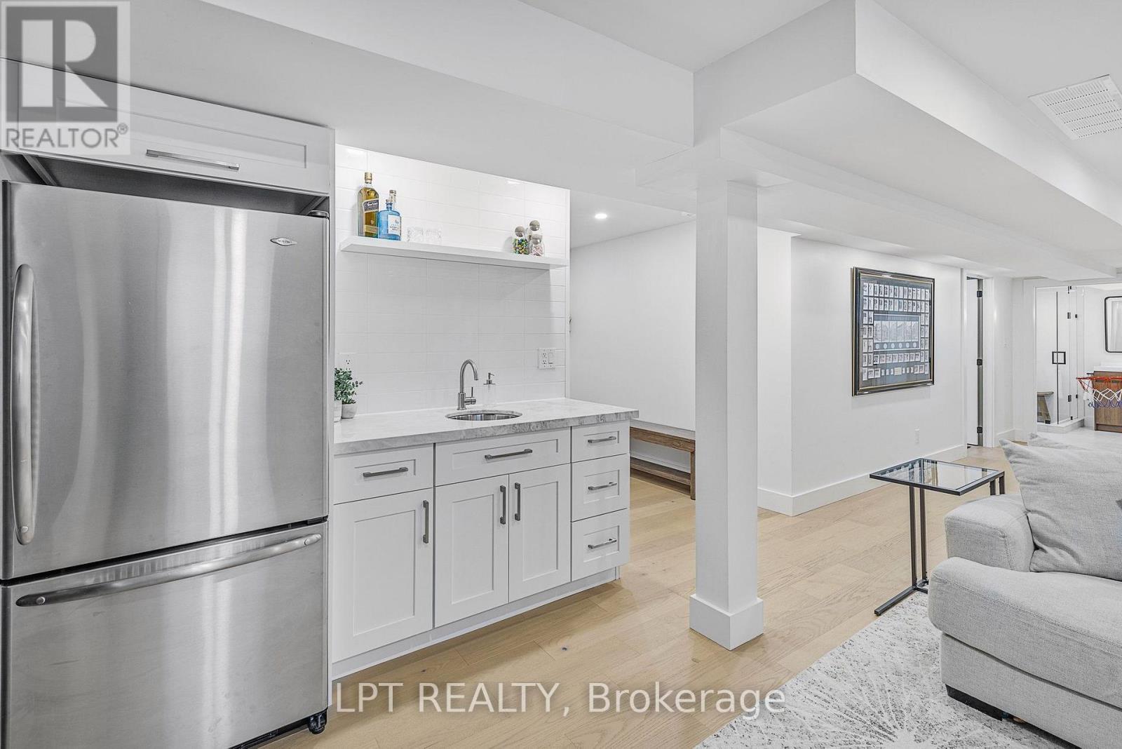 68 49th Street N Property Photo 28