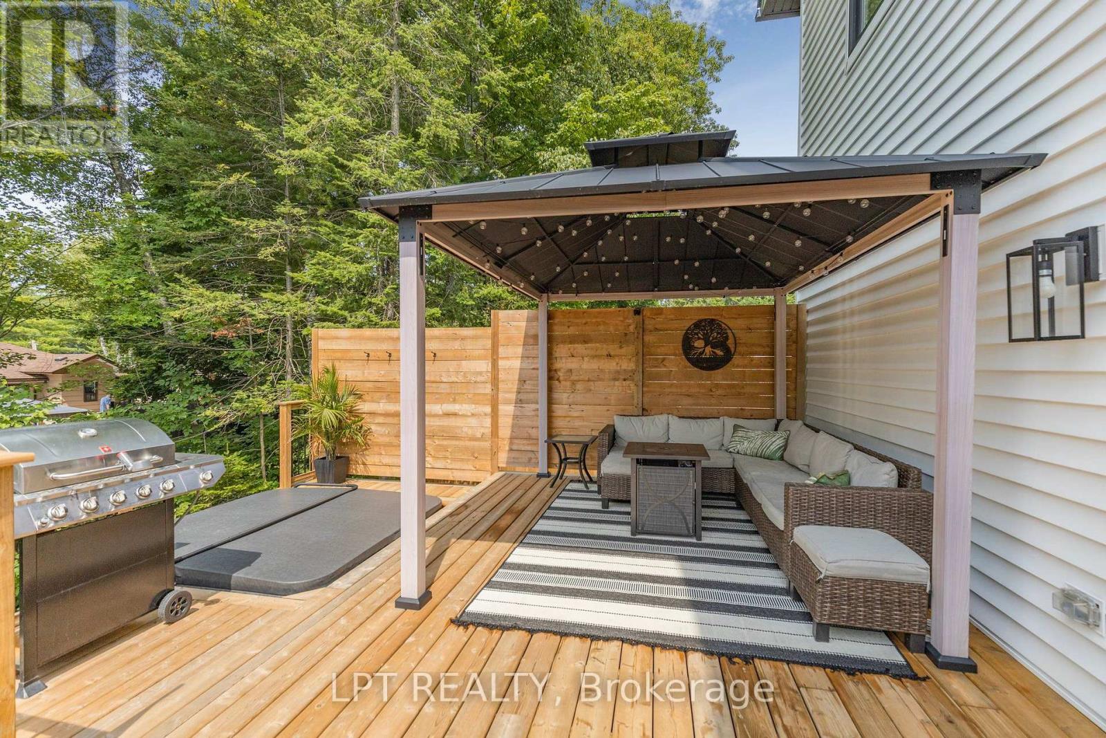 68 49th Street N Property Photo 37