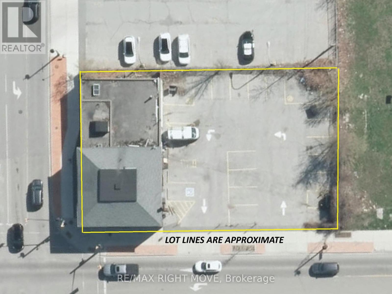 2 Front Street S Property Photo 3