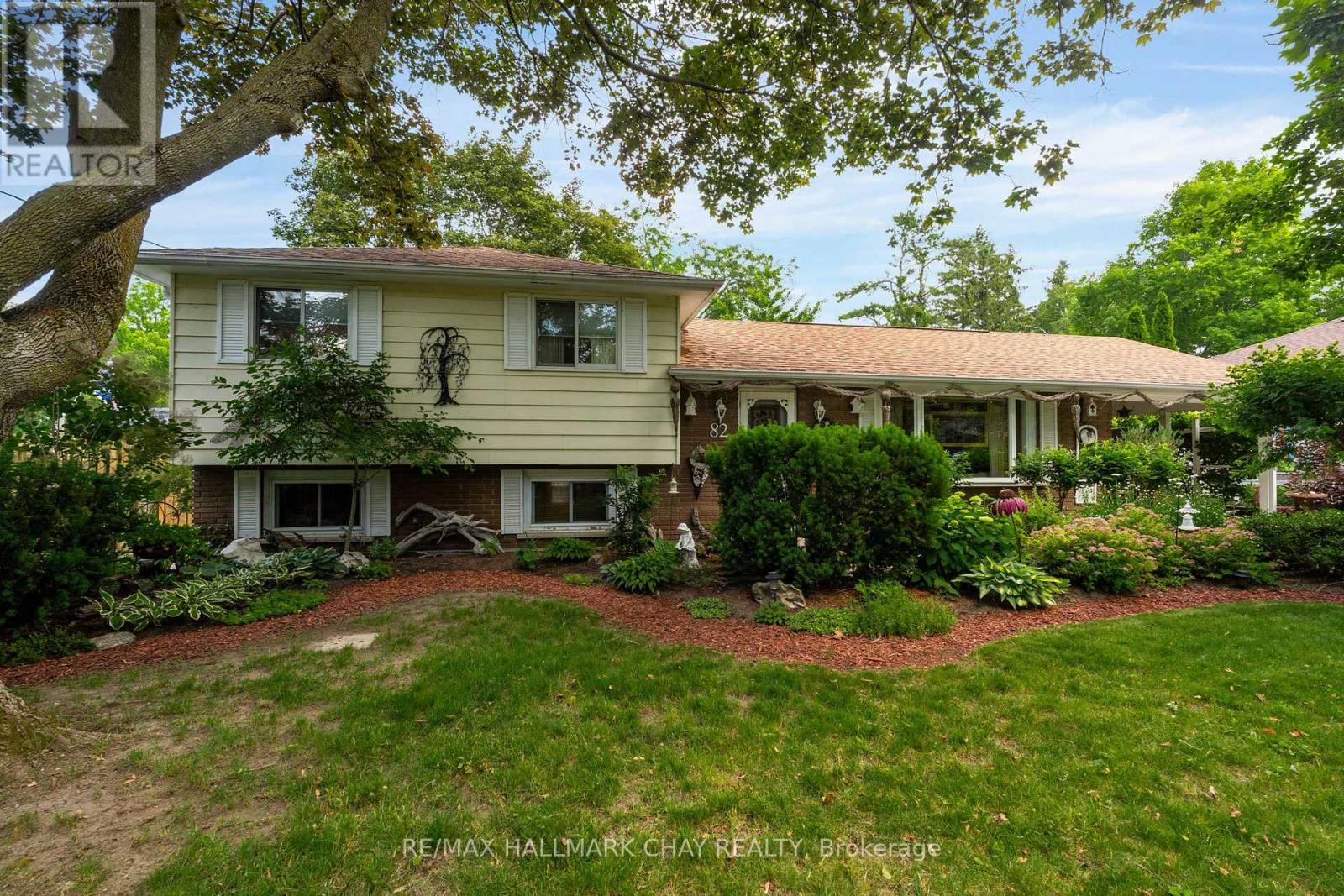 82 Fourth Street Property Photo 2