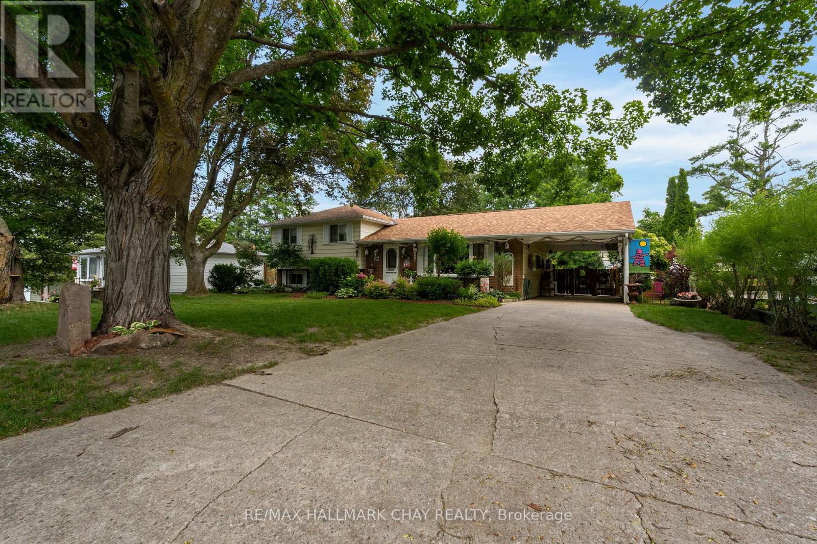 82 Fourth Street Property Photo 3
