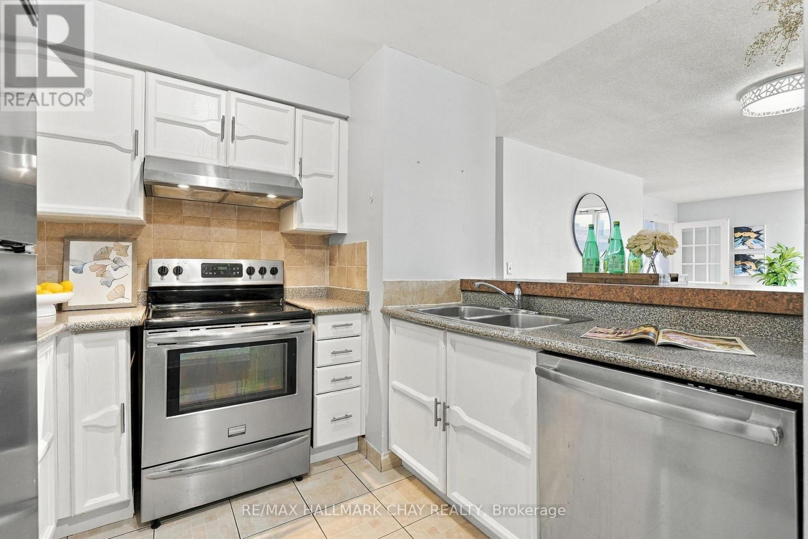 710 - 150 Dunlop Street E Property Photo 11