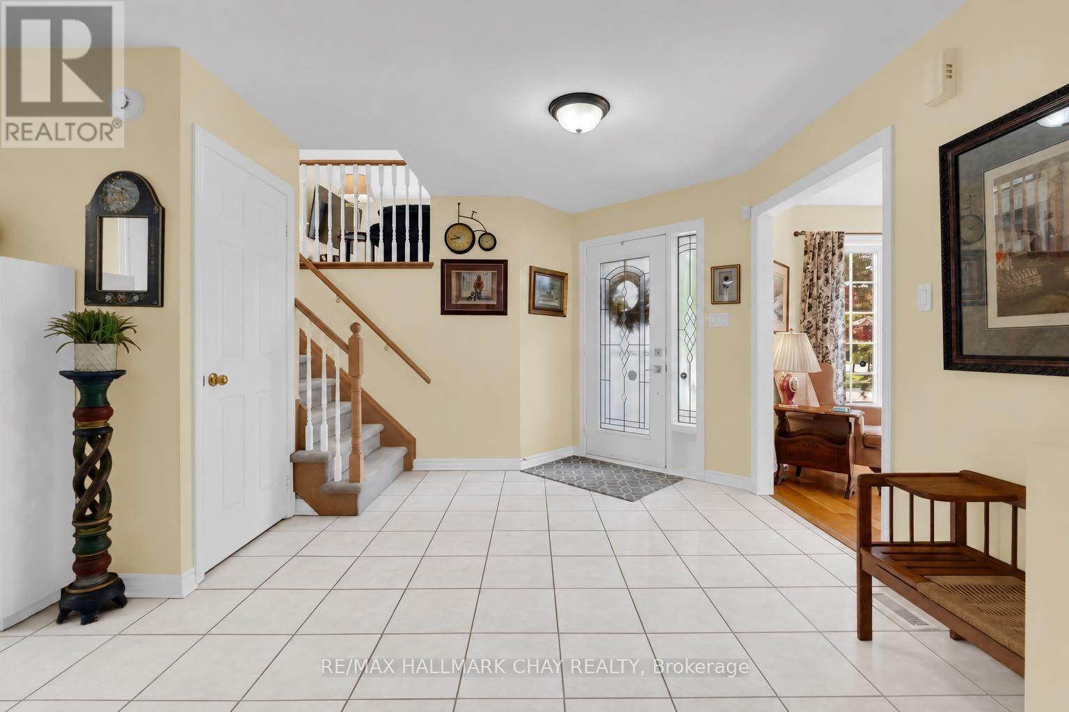 6 Whispering Pine Place Property Photo 4