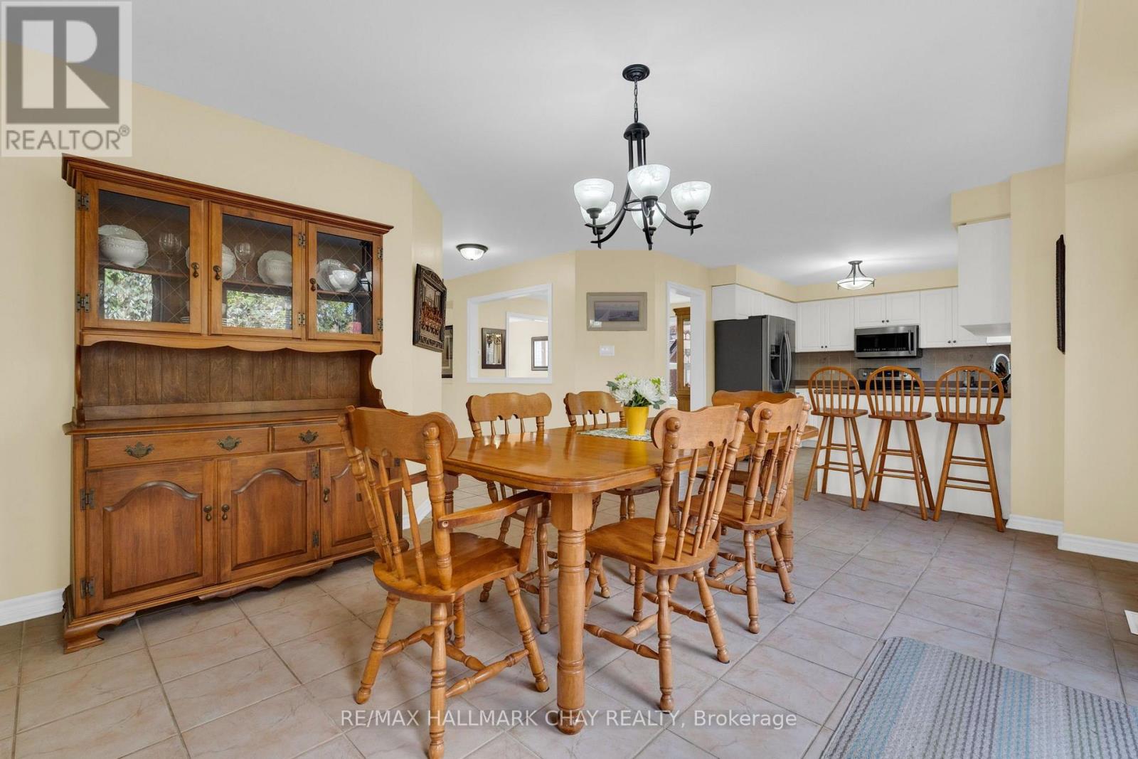 6 Whispering Pine Place Property Photo 11