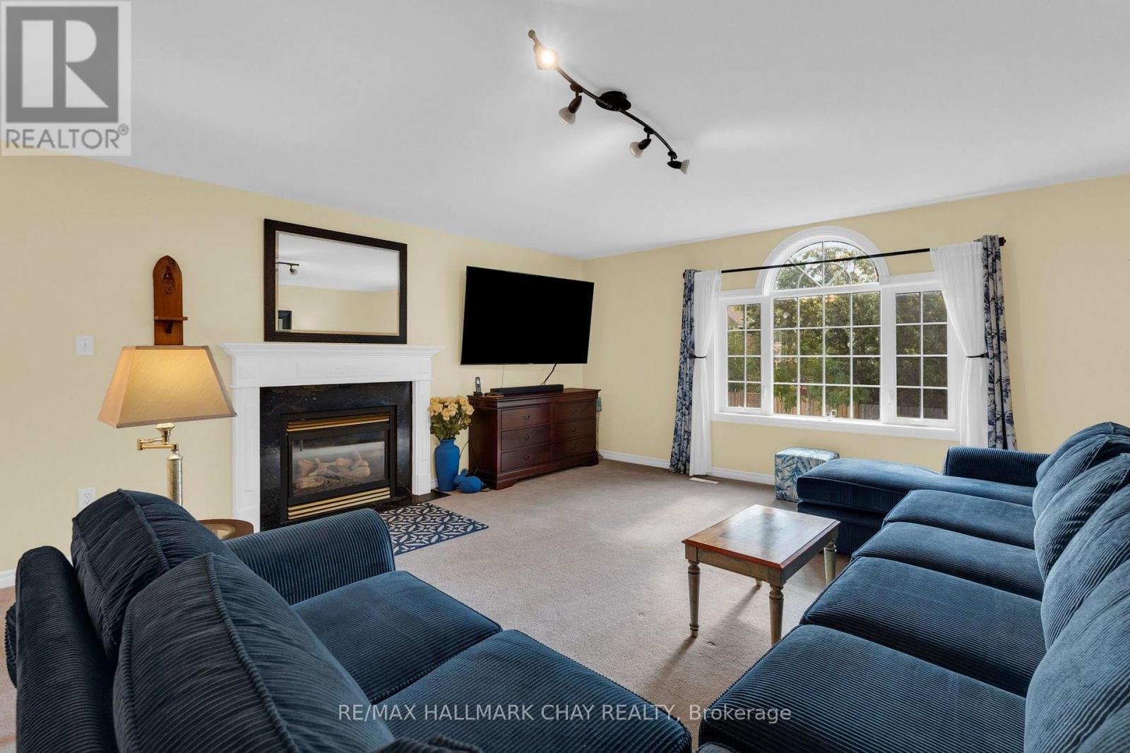 6 Whispering Pine Place Property Photo 16