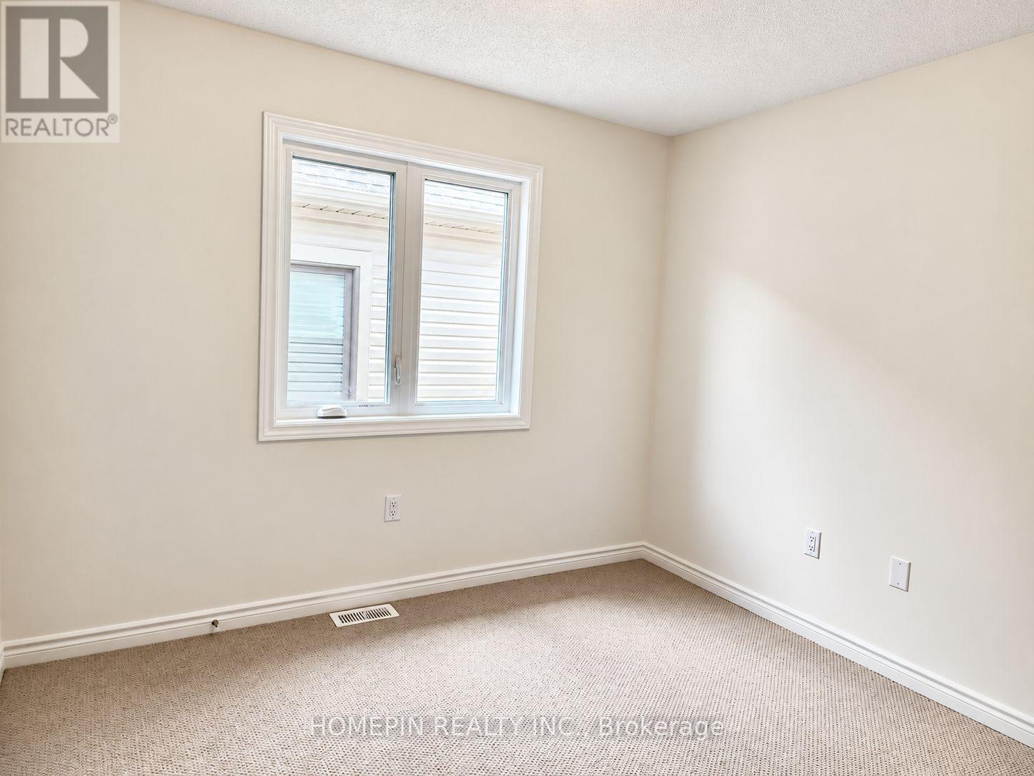 21 Phoenix Boulevard Property Photo 17