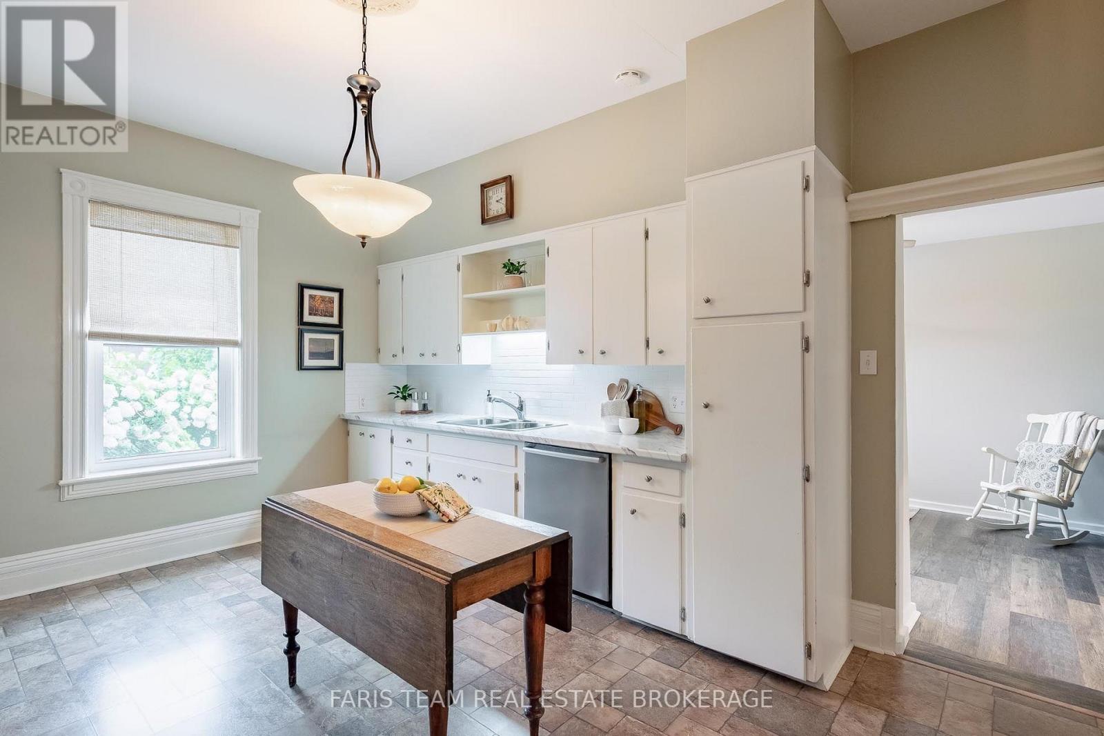 421 Midland Avenue Property Photo 6