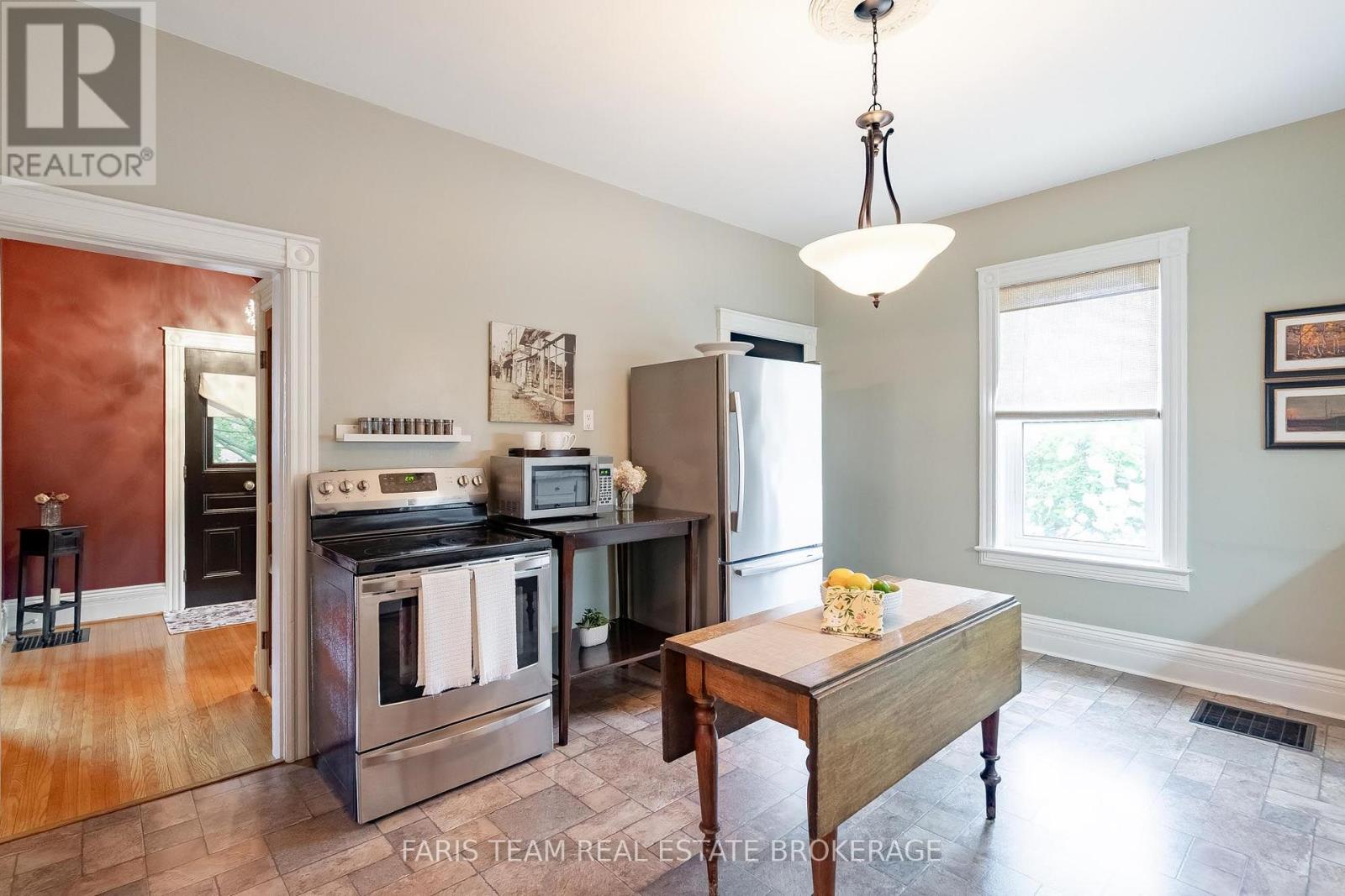 421 Midland Avenue Property Photo 7