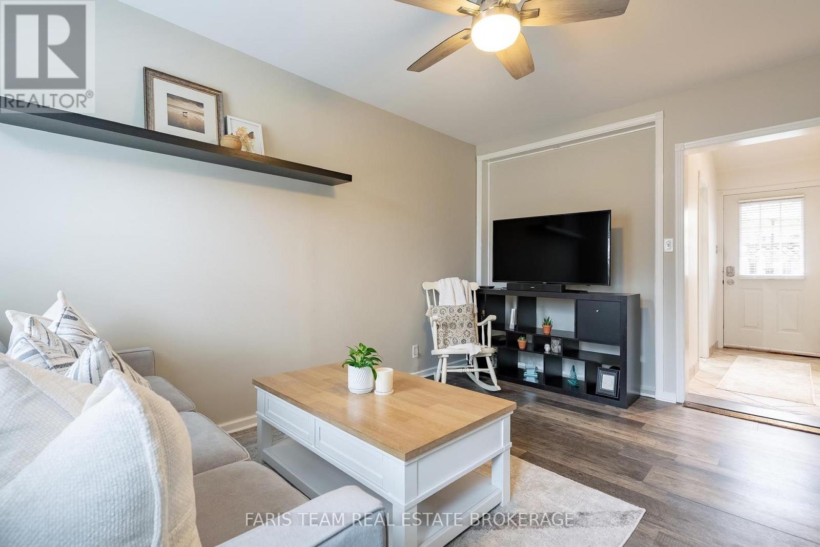 421 Midland Avenue Property Photo 15