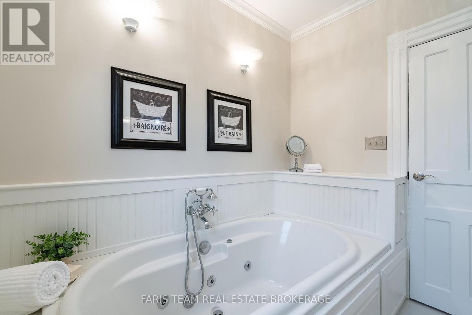421 Midland Avenue Property Photo 25