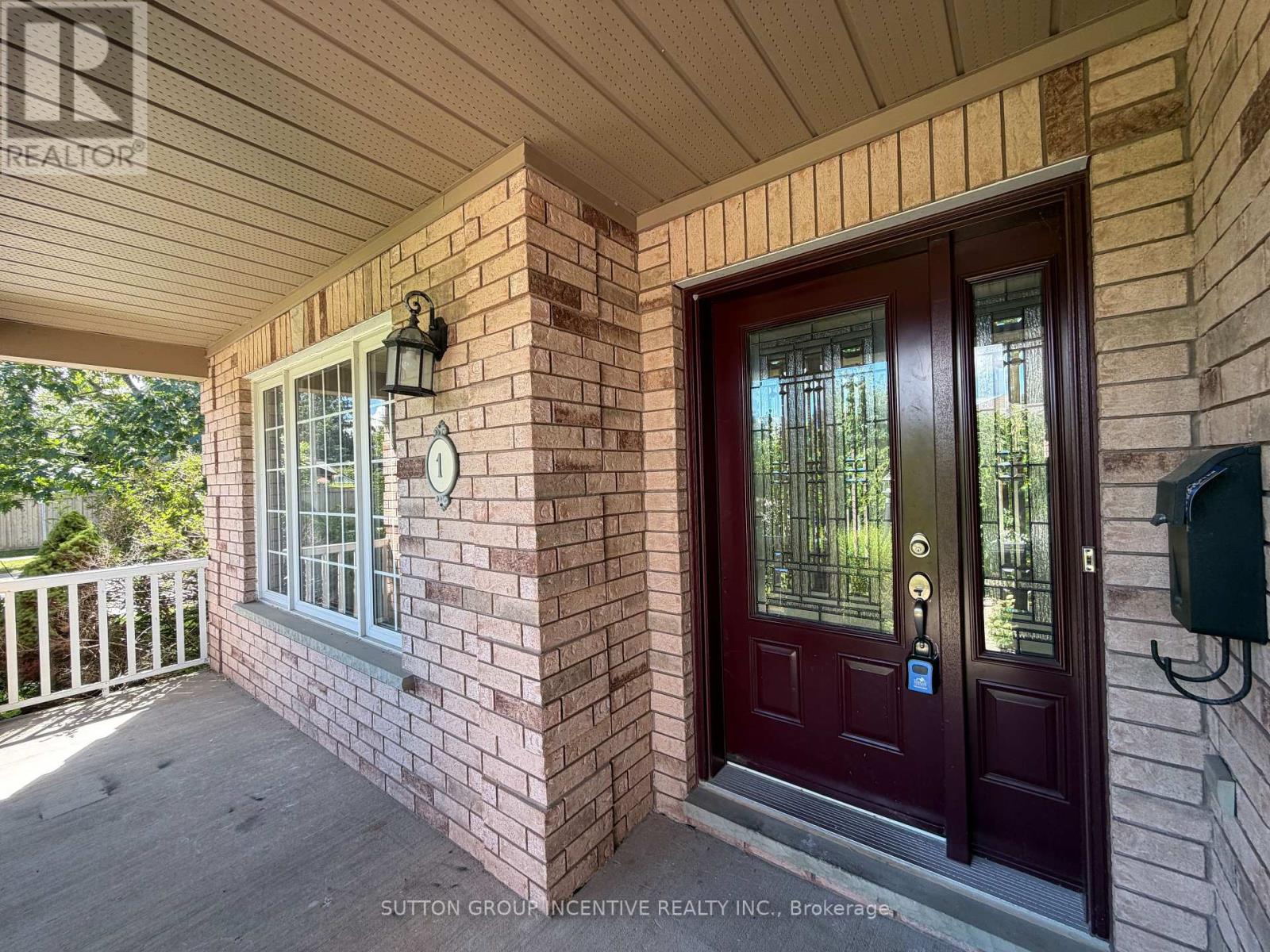 1 Buman Court Property Photo 3