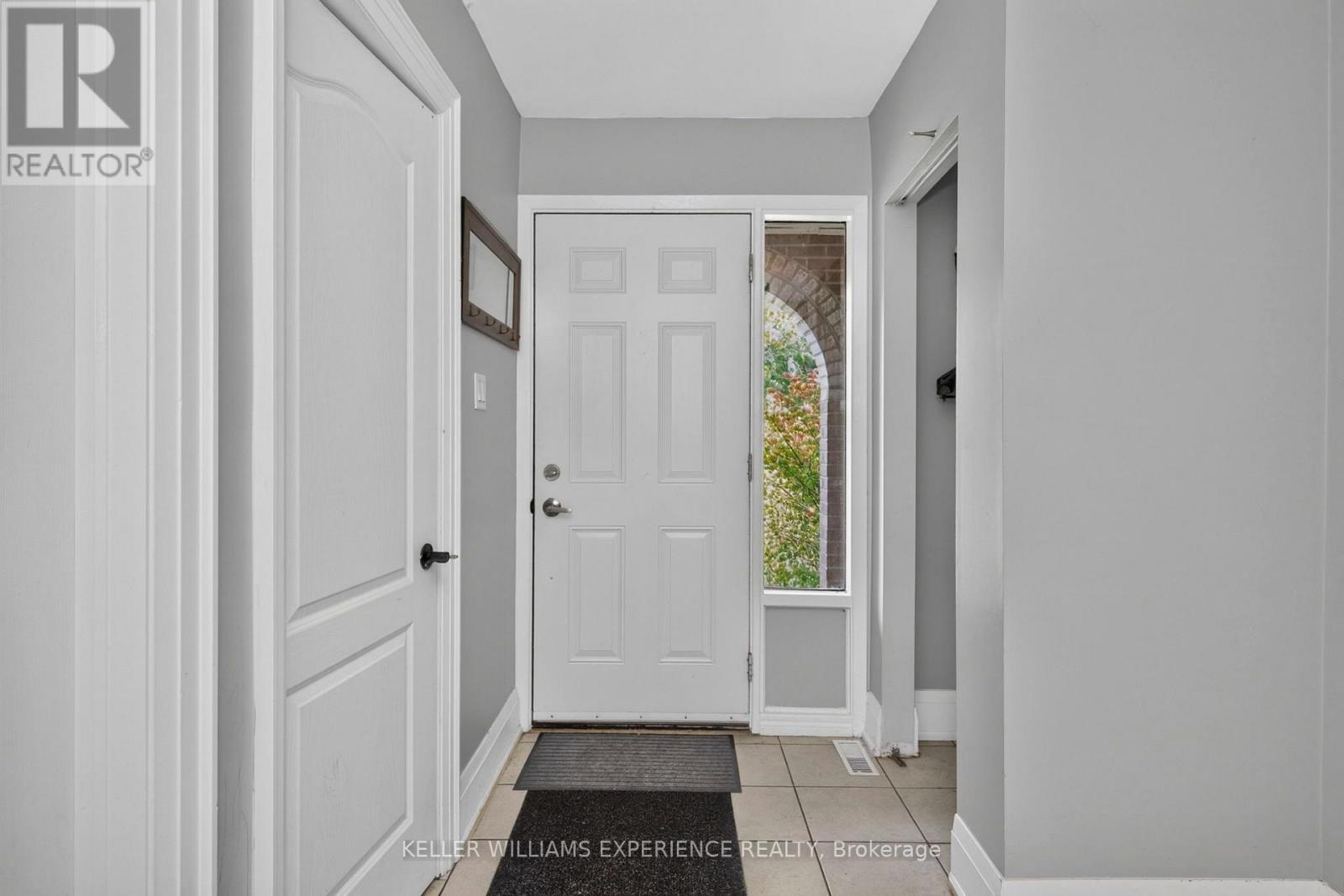 21 B College Crescent Property Photo 4