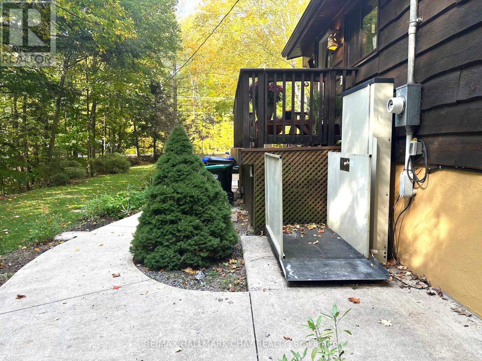 691 Rue Lafontaine Road W Property Photo 30