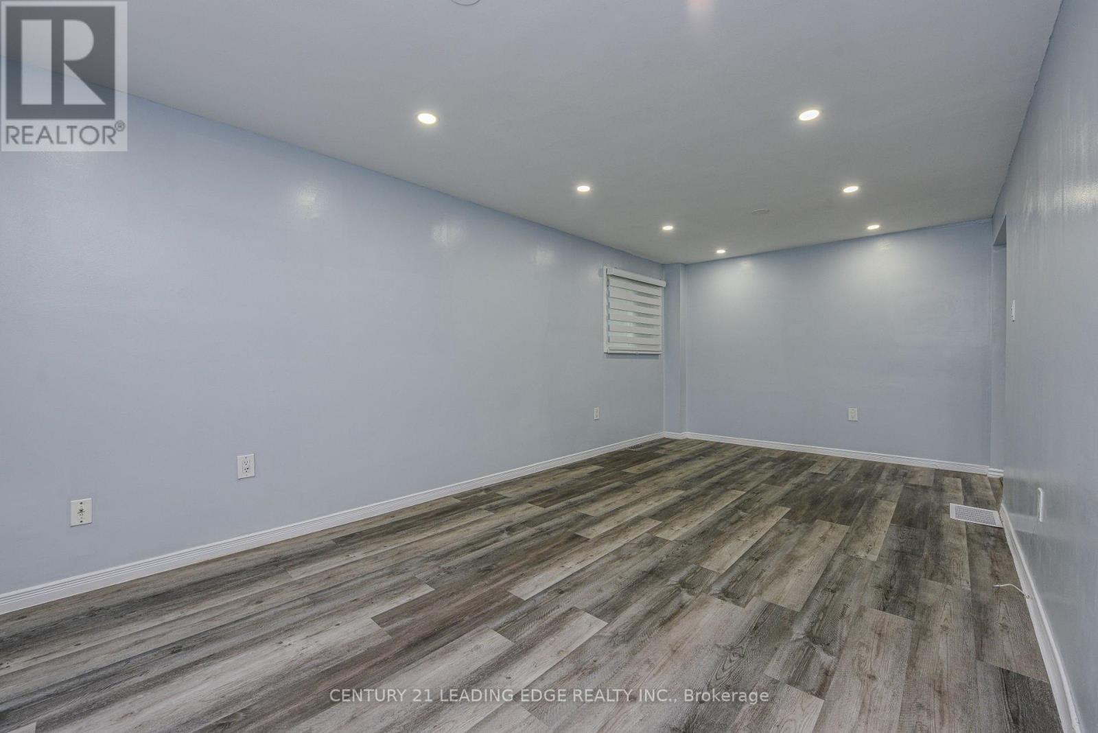 169 Hickling Trail Property Photo 10