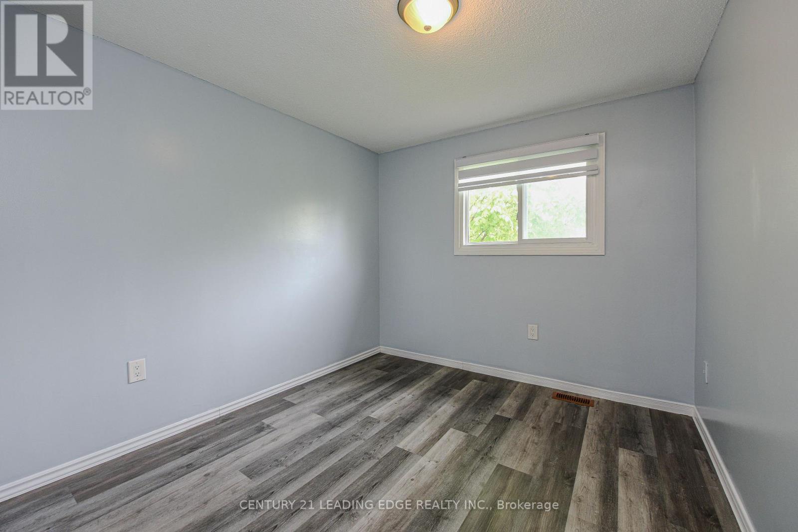 169 Hickling Trail Property Photo 31