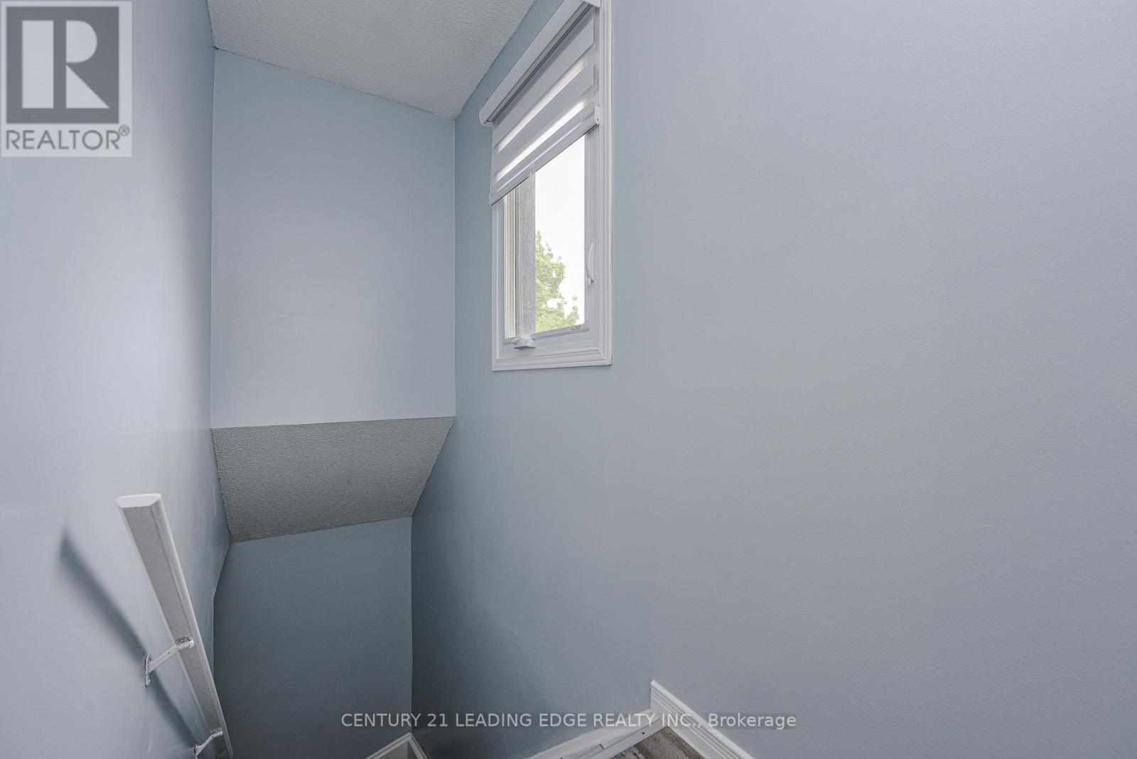 169 Hickling Trail Property Photo 35