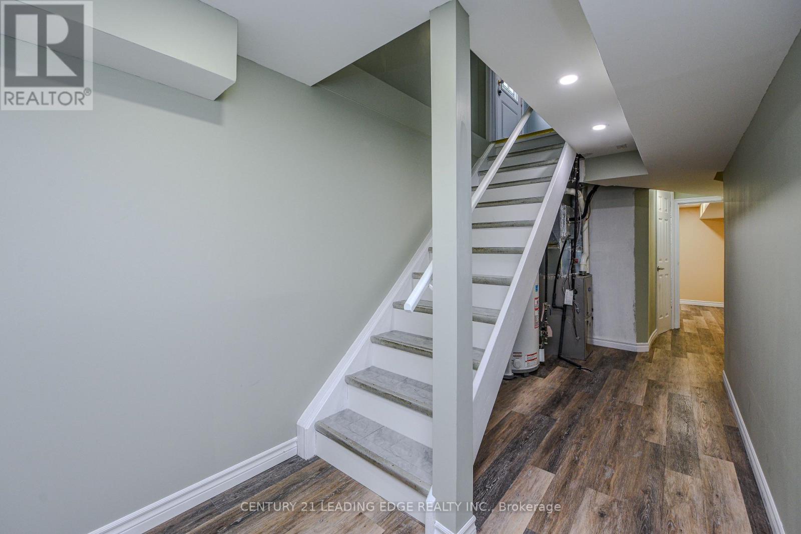 169 Hickling Trail Property Photo 37