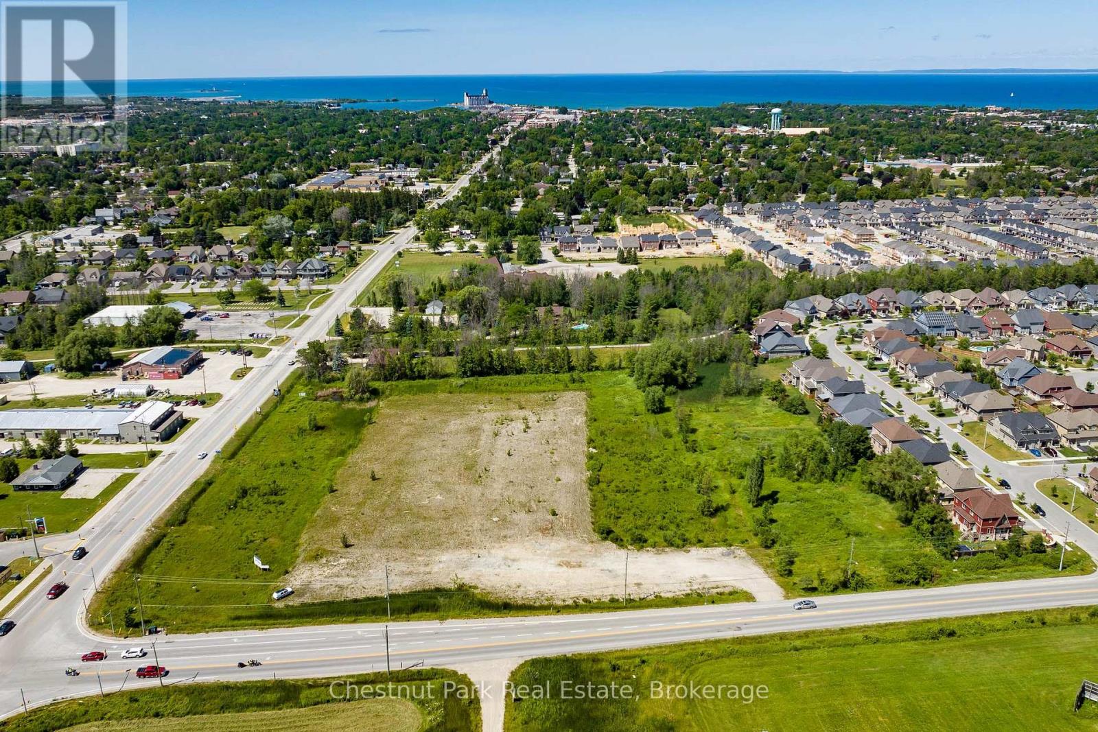 208 - 869 Hurontario Street Property Photo 9