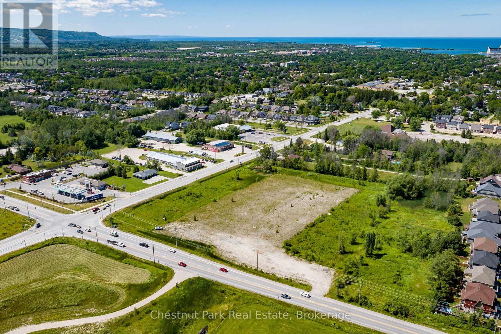 208 - 869 Hurontario Street Property Photo 10