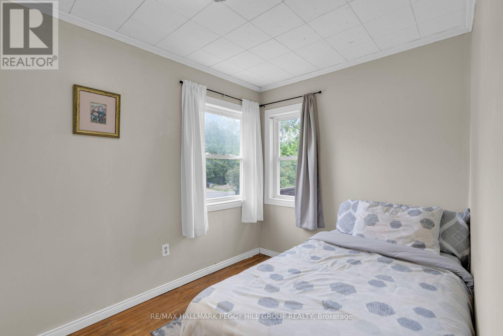 318 Percy Street Property Photo 9