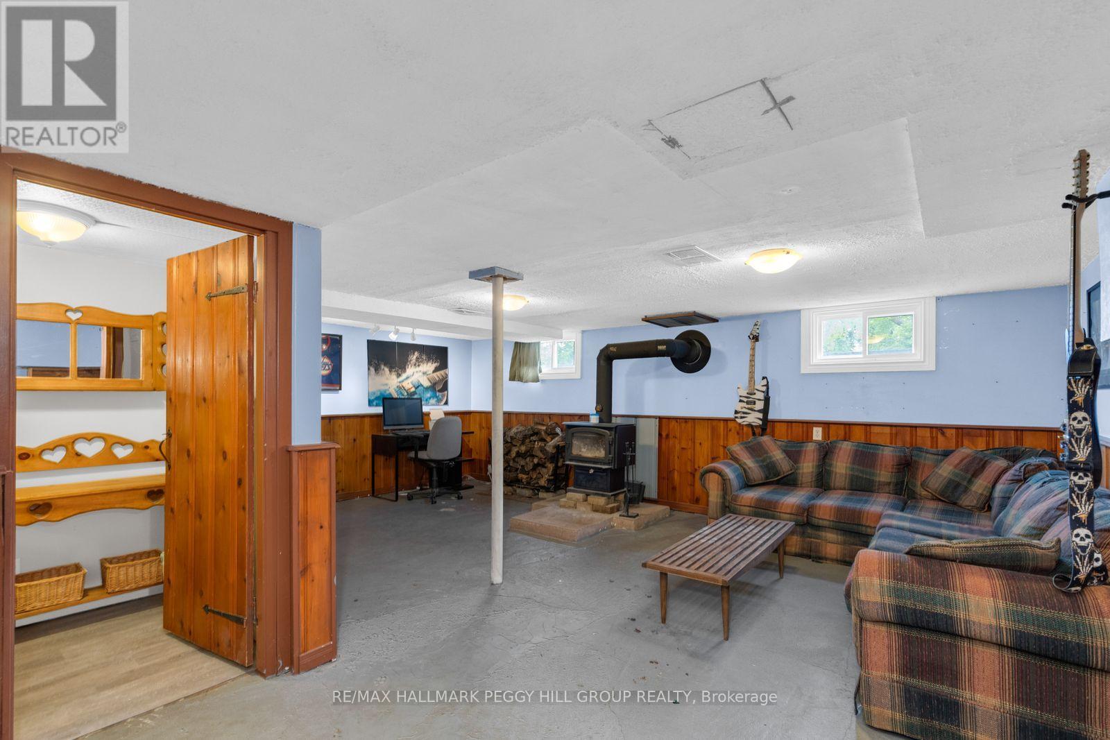 318 Percy Street Property Photo 12