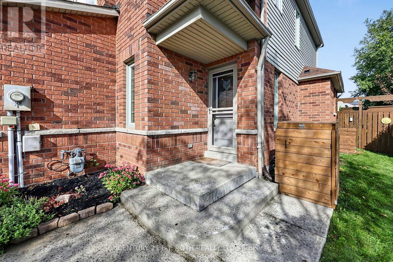 36 Aikens Crescent Property Photo 4