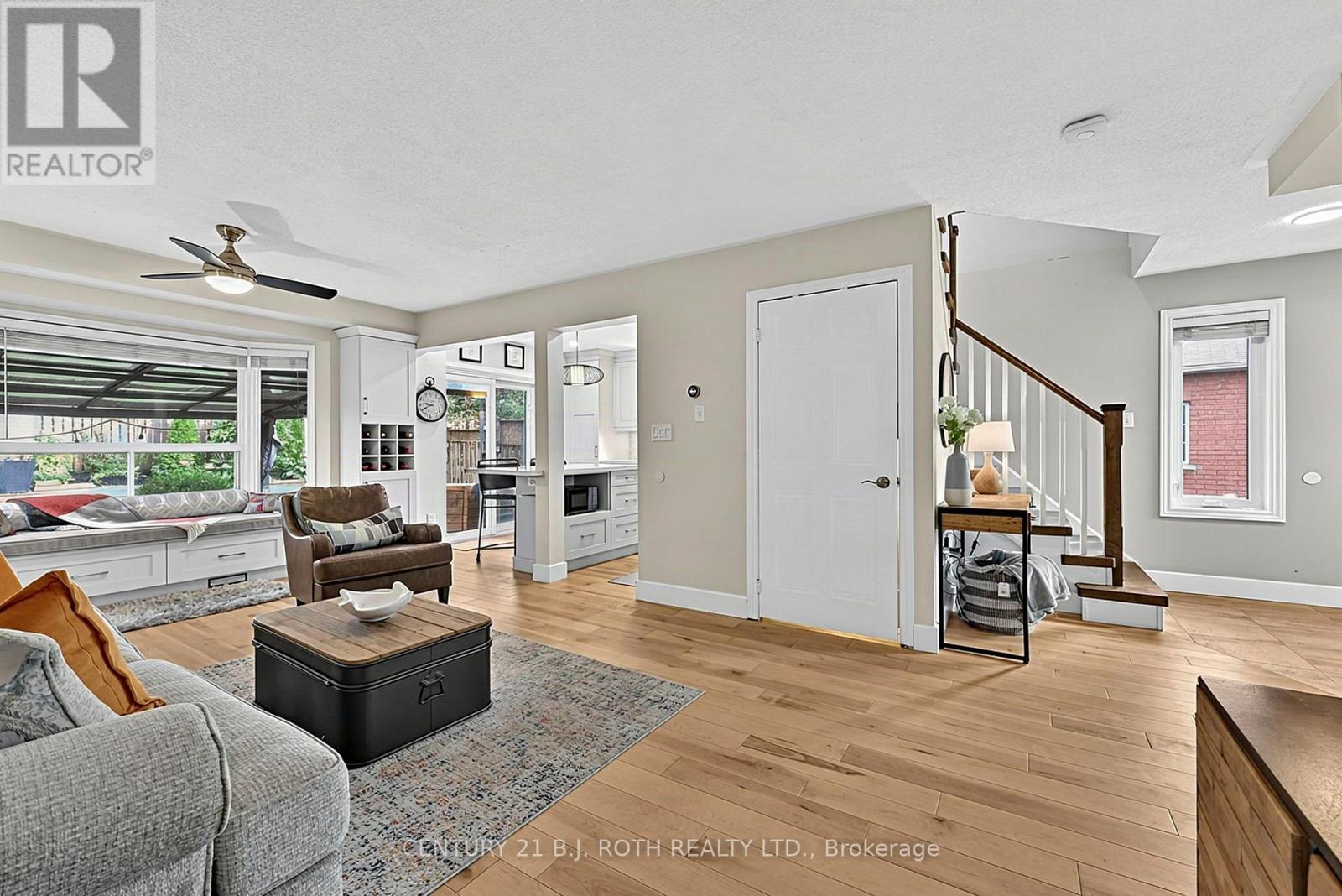 36 Aikens Crescent Property Photo 6
