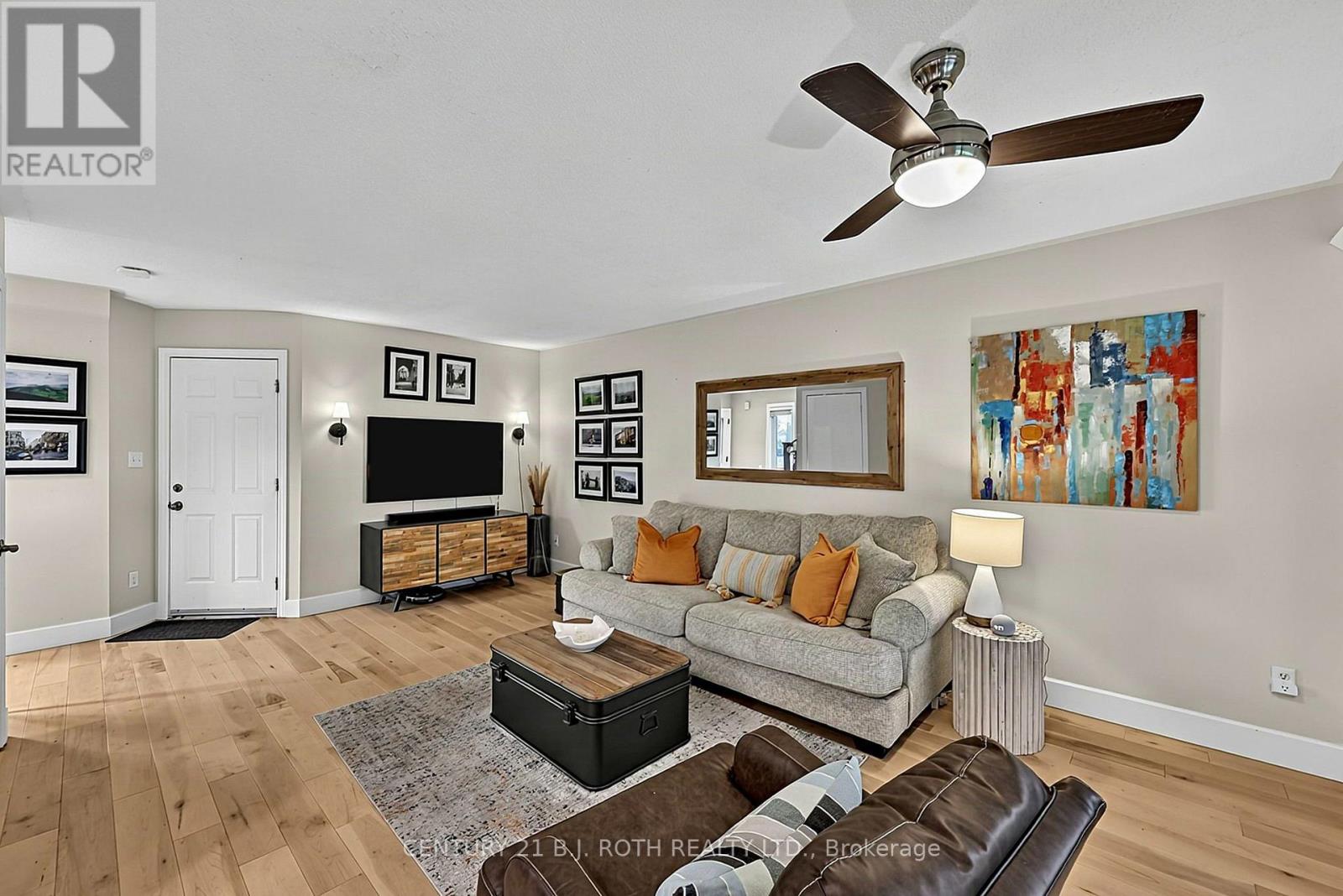 36 Aikens Crescent Property Photo 8