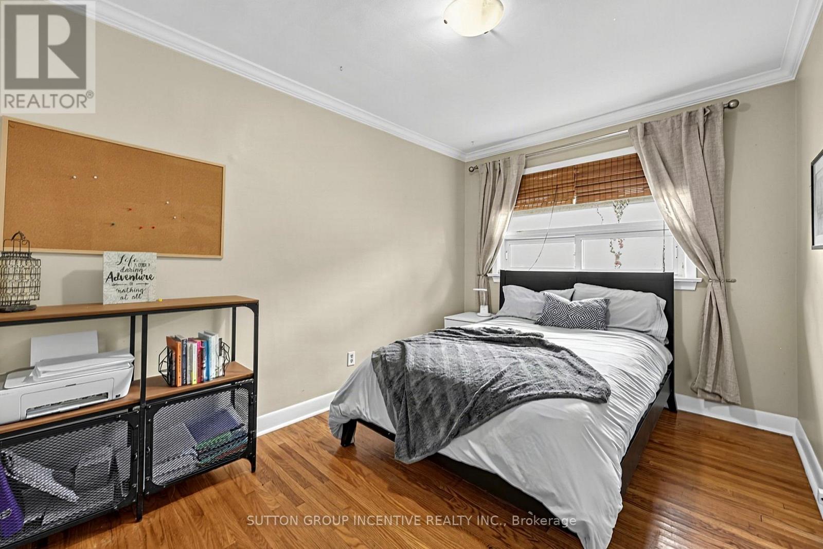163 Grove Street E Property Photo 18