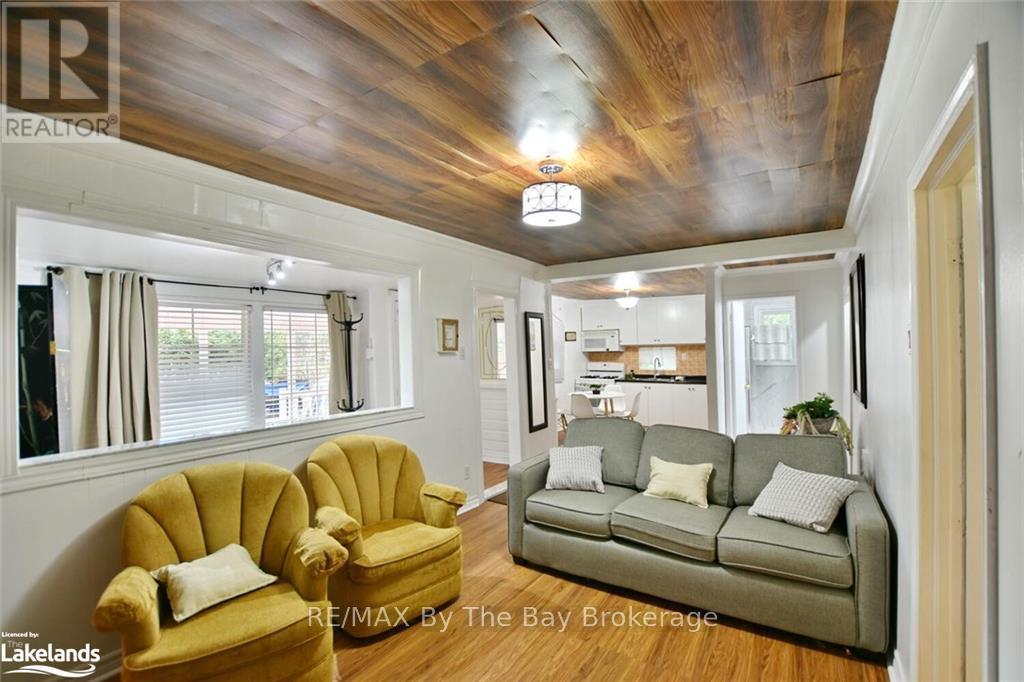 646 River Road E Property Photo 14